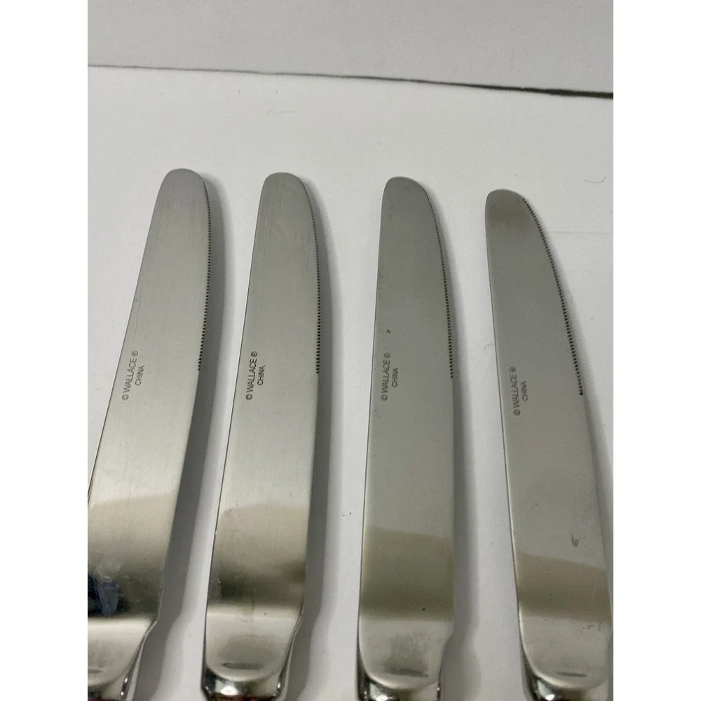 Wallace Continental Bateman Dinner Knives Stainless Steel 18/10 Flatware Lot 4
